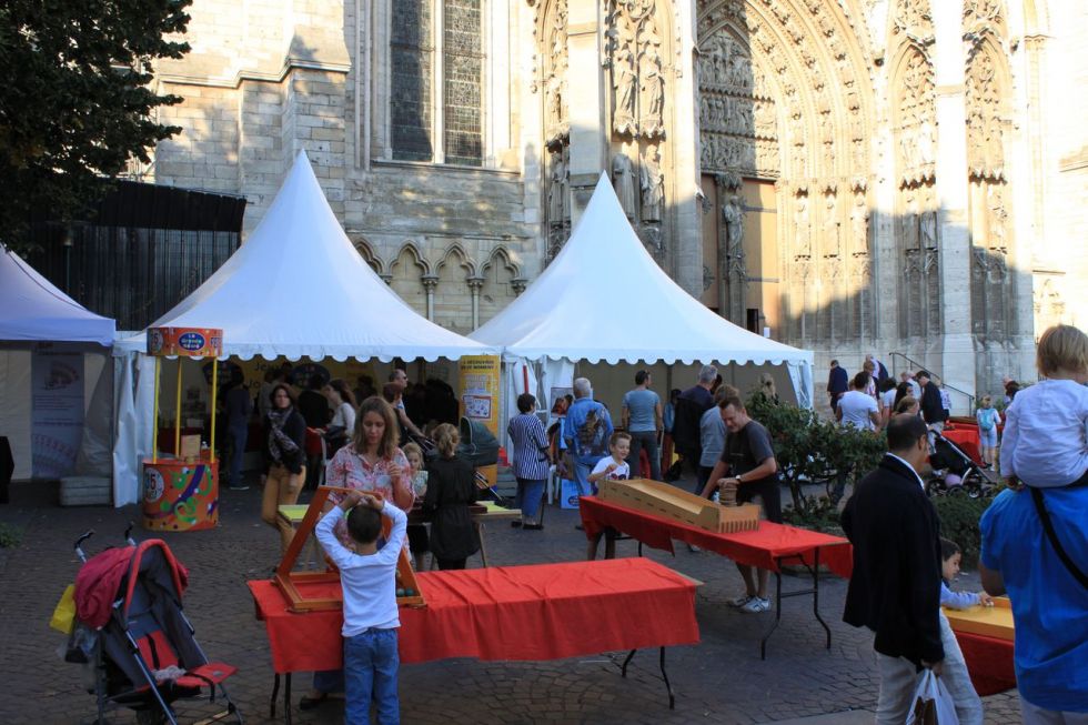 Location de barnums avec lestage a Rouen 76